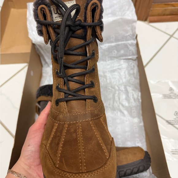 UGG Adirondack II boots - Picture 2 of 6